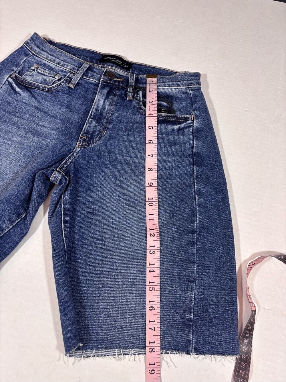 Just Black The Seamed Longer Short NWT XS Dark Denim BH522J Relaxed Elongted - Picture 14 of 16